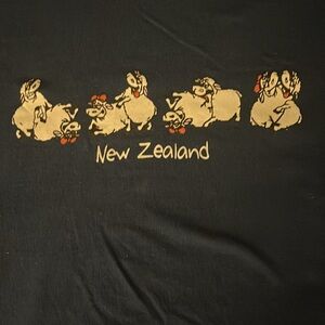 Vintage New Zealand sheep tee